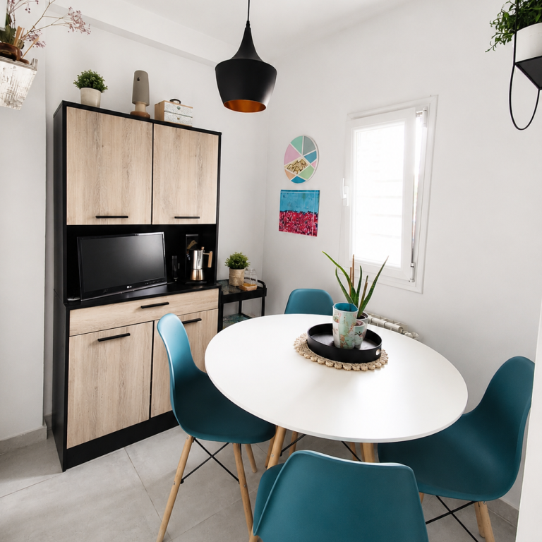 Comedor reformado con mobiliario contemporáneo
